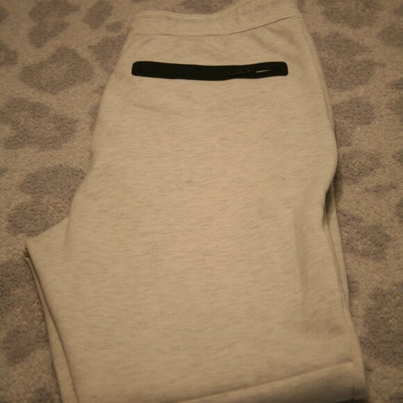American Eagle Outfitters Men's 24/7 Jogger Sweatpants, Size Medium, White/Gray - Picture 3 of 3